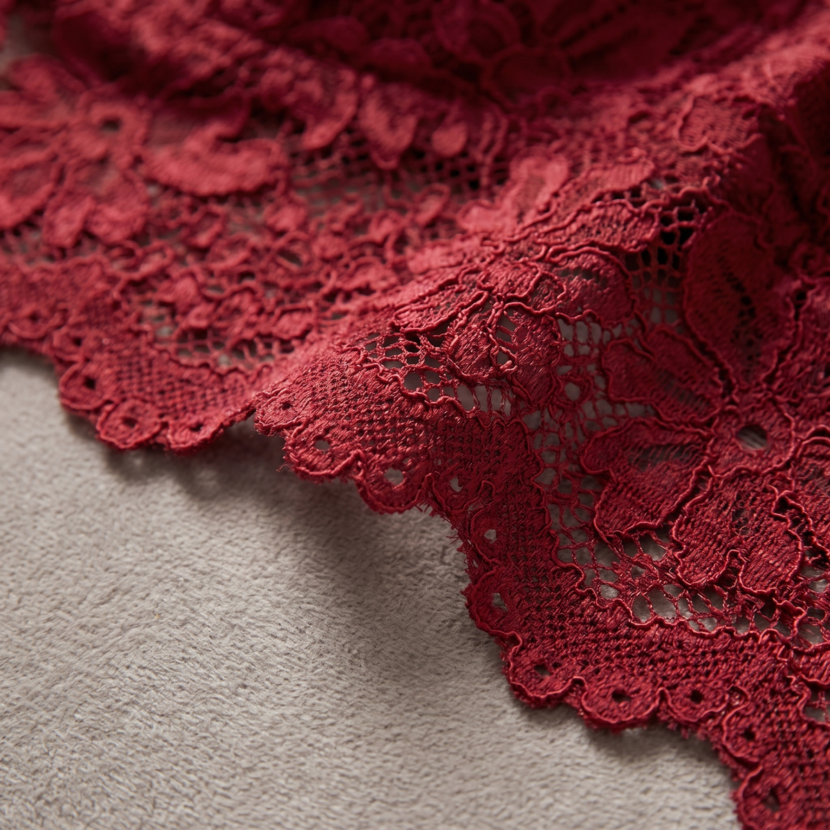 Avéline Floral Lace Bralette Crop Top