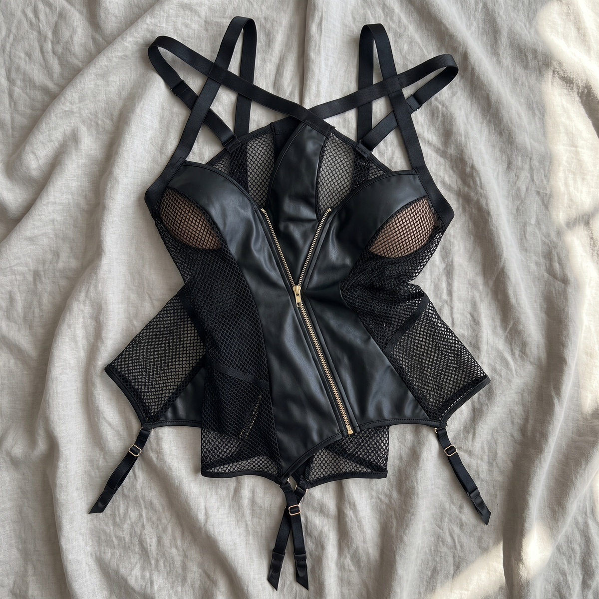 Avéline PU Leather Zipper Fishnet Halter Corset