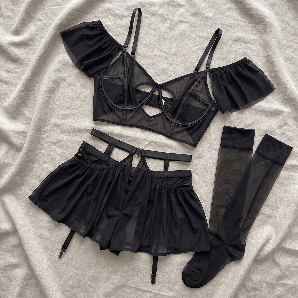 Avéline Heart Cut-Out Bra Lingerie Set with Stockings